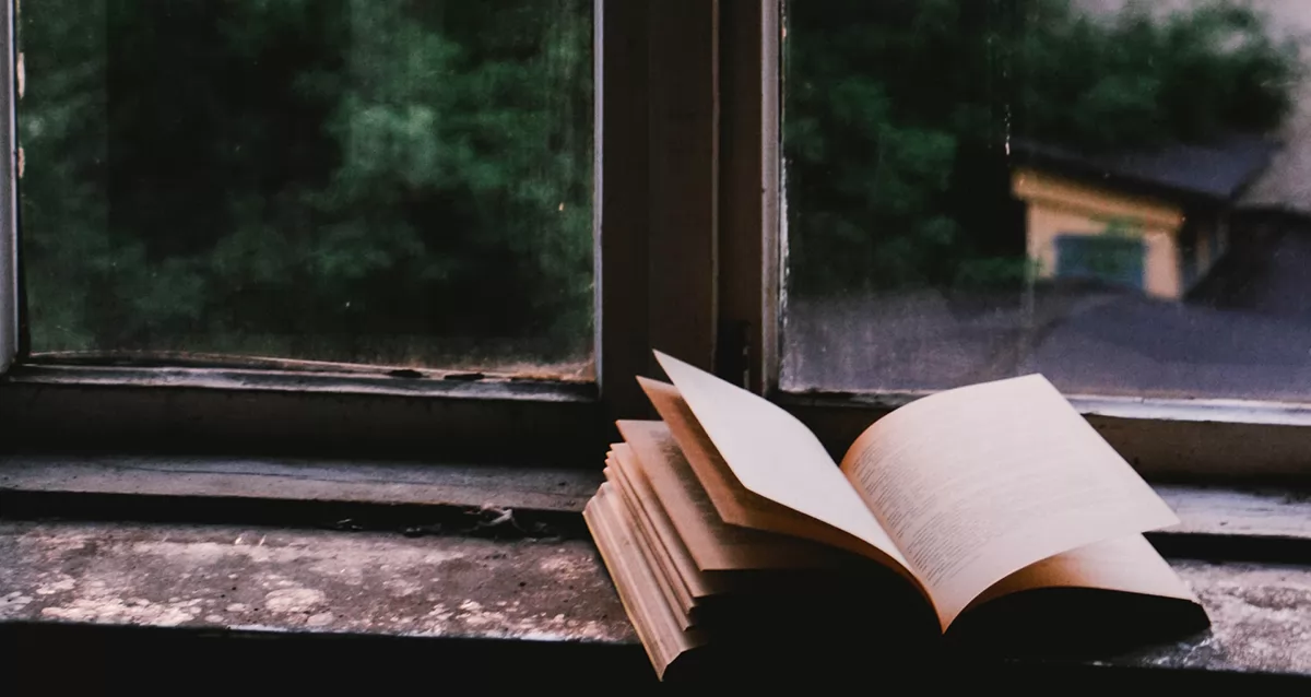 Есть, читать, отдыхать: 5 книг, которые нужно прочитать летом