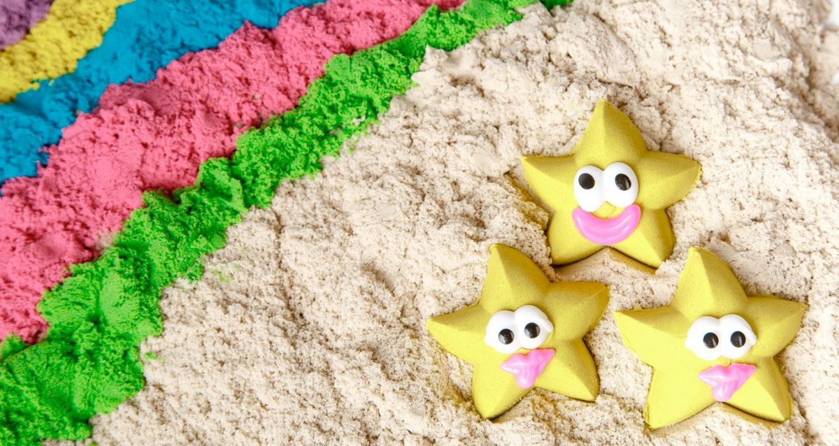 Как делать кинетический песок в домашних условиях: игры с крахмалом для детей