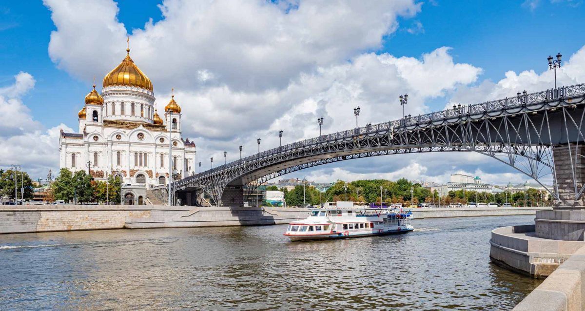 речная прогулка по центру Москвы