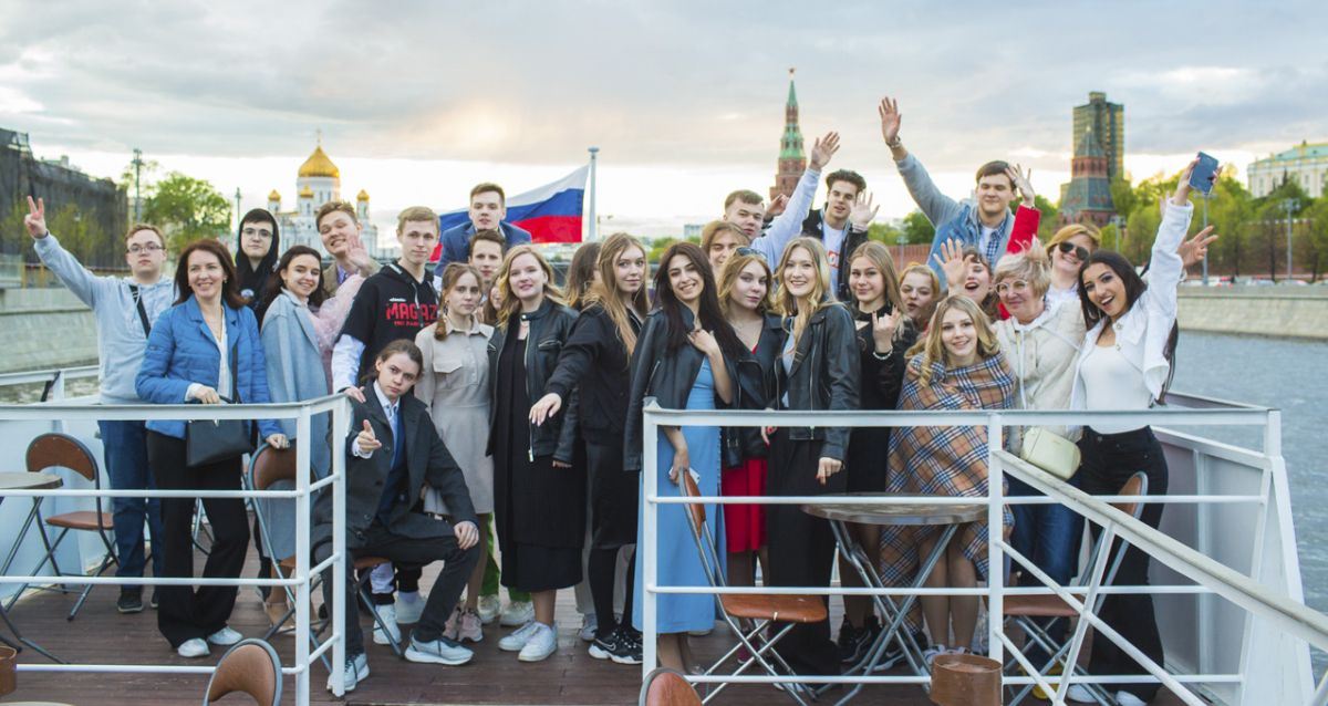 выпускной вечер на теплоходе