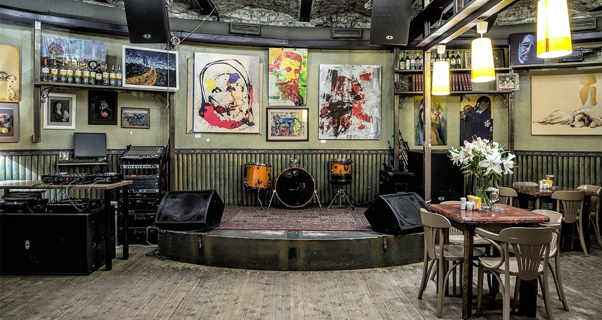 интерьер ресторана-клуба Duma Bar&Kitchen