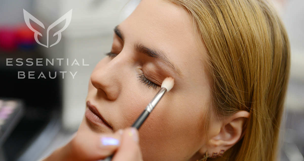 макияж в студии красоты Essential beauty