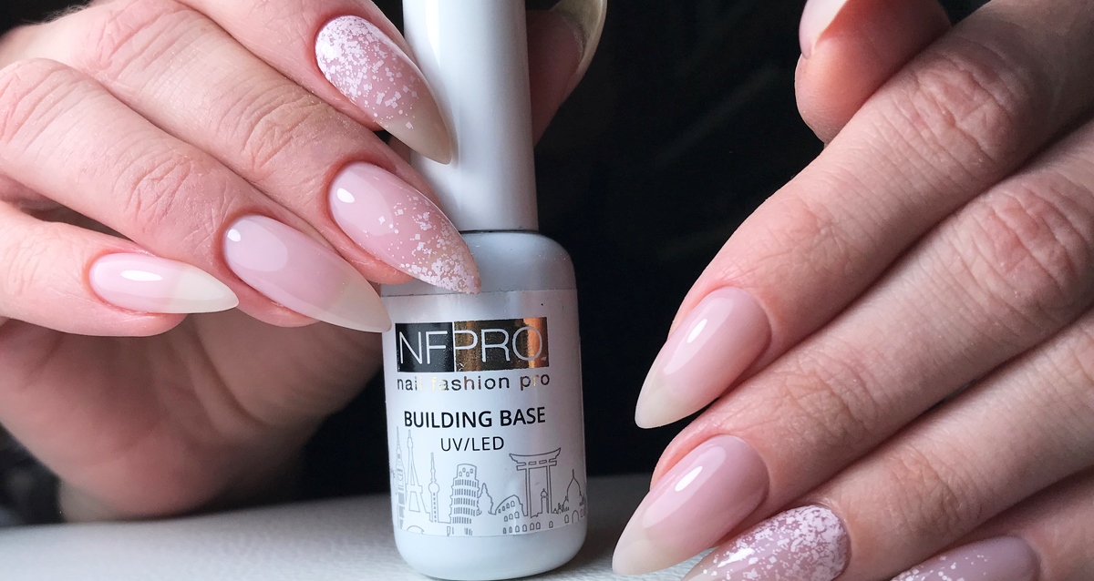 маникюр в студии красоты NAILCULT